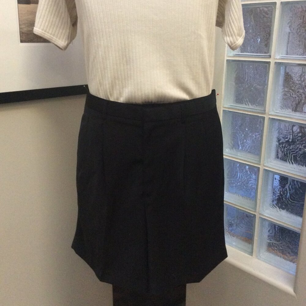 Men's Black Pleated Dress Shorts RON CHERESKIN Size 38
